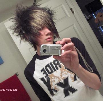 cool emo hairstyles for guys. A cool emo hairstyle.