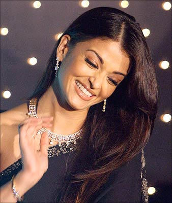 Aishwarya Hairstyle