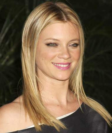 Actress Amy Smart Haircut