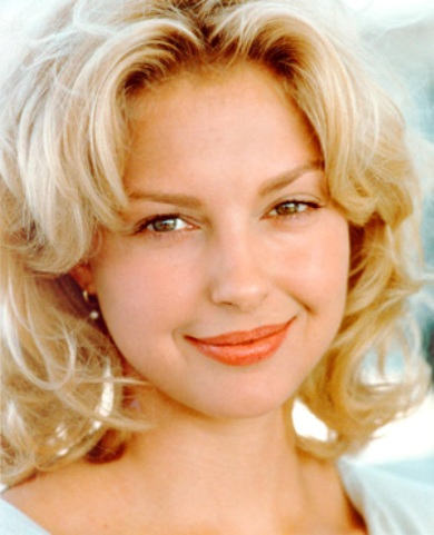 Ashley Judd Hairstyle