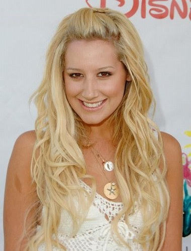 Winning Ashley Tisdale Hairstyle