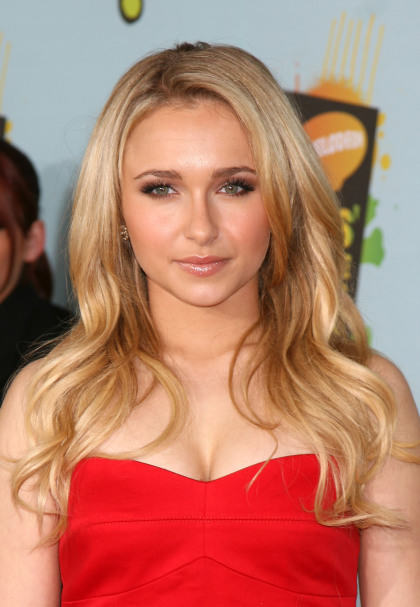 Actress Hayden Panettiere Hairstyle