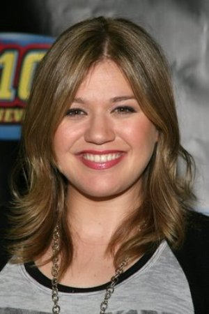 Kelly Clarkson Medium Hairstyle