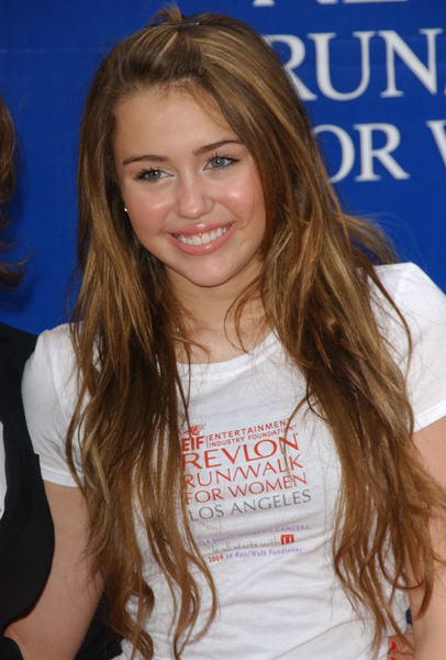 Miley Cyrus Stunning Hairstyle