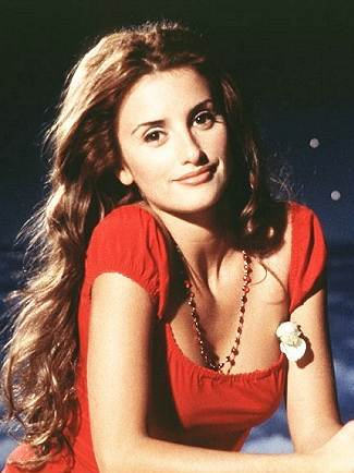 Penelope Cruz Long Curly Hairstyle