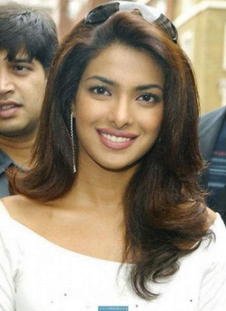 Sweet Priyanka Chopra Hairstyle