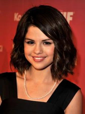 Selena Gomez Short Hairstyle