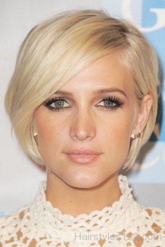 Ashlee Simpson Chin Length Hair-sm3