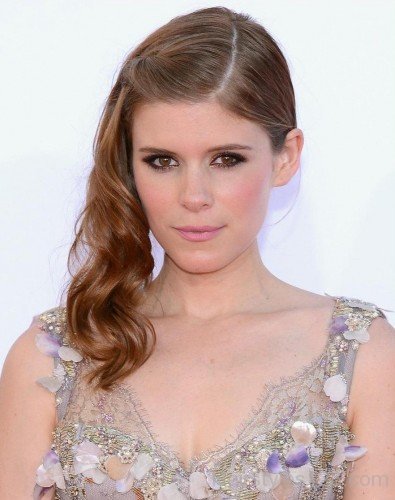 Kate Mara Side Hairstyle-Gd151