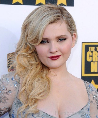 Abigail Breslin Long Wavy Hairstyle-a1218